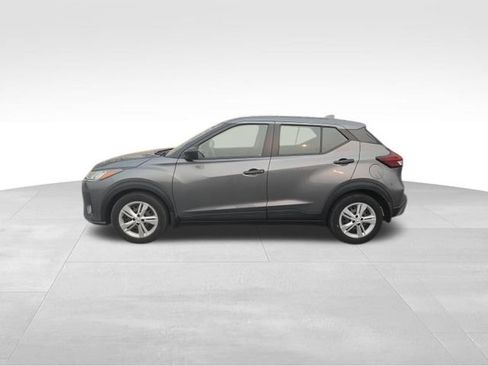 Used 2024 Nissan Kicks S FWD image 5