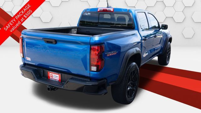 Used 2024 Chevrolet Colorado Trail Boss w/ Advanced Trailering Package AWD/4WD image 6