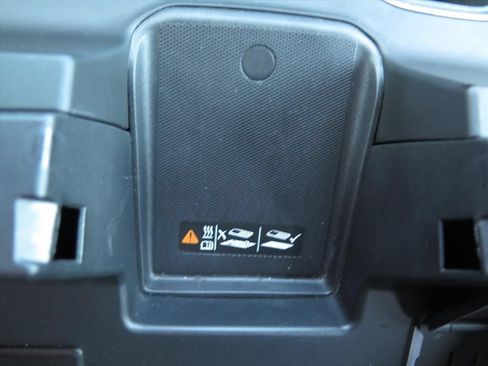 Used 2025 Chevrolet Silverado 1500 High Country AWD/4WD image 17