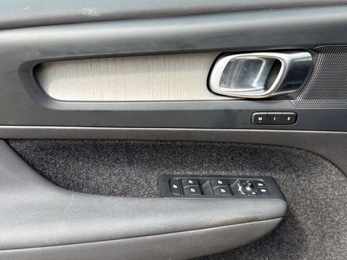 Certified 2023 Volvo XC40 B4 Plus w/ Protection Package Premier FWD image 12