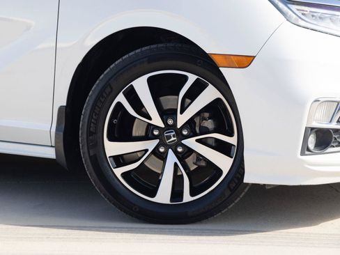 Used 2019 Honda Odyssey Elite image 8
