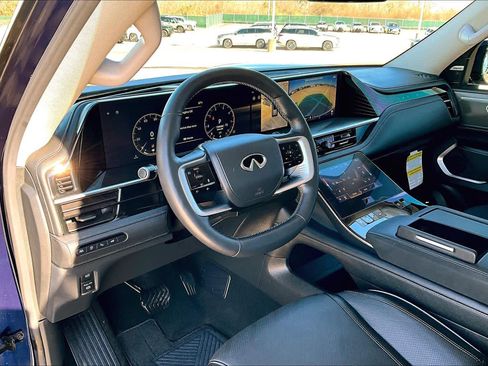 Used 2025 INFINITI QX80 Luxe RWD image 17