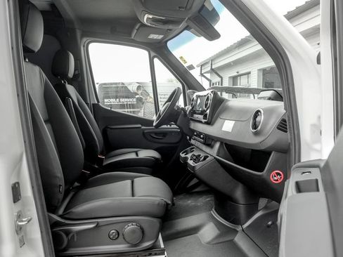 Used 2026 Mercedes-Benz Sprinter 2500 image 20