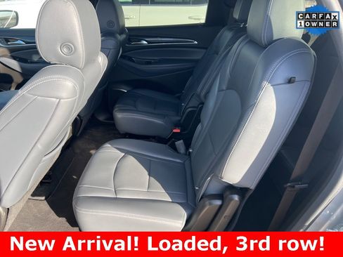 Used 2024 Buick Enclave Premium image 9
