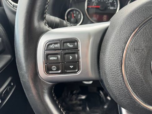 Used 2015 Jeep Wrangler Unlimited Rubicon AWD/4WD image 19