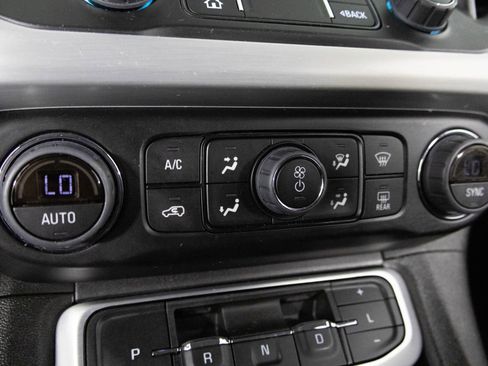 Certified 2023 GMC Acadia SLE w/ Driver Convenience Package image 25