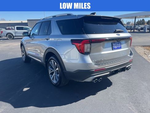 Used 2025 Ford Explorer Platinum w/ Ultimate Package image 6