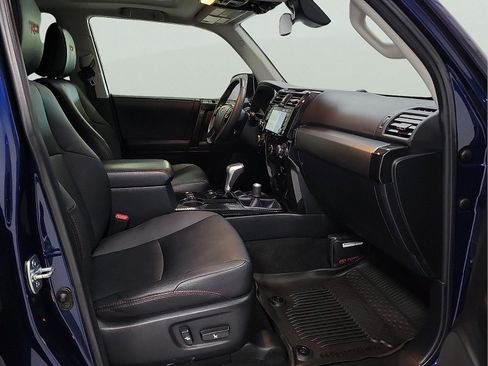 Certified 2022 Toyota 4Runner TRD Off-Road Premium w/ Moonroof Package AWD/4WD image 14
