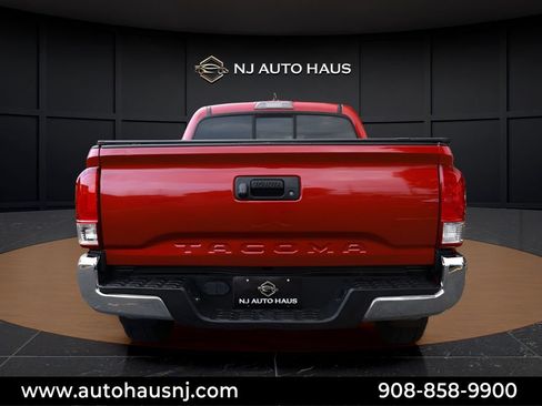 Used 2016 Toyota Tacoma SR5 w/ SR5 Appearance Package (SN) AWD/4WD image 14