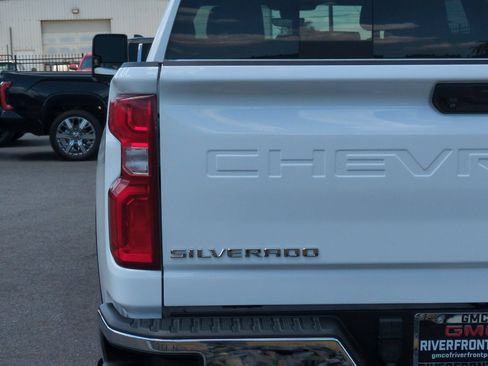 Used 2023 Chevrolet Silverado 2500 LTZ AWD/4WD image 46