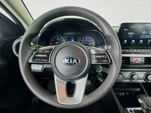 Used 2020 Kia Forte LXS image 11