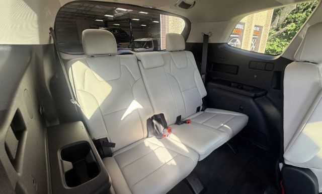 Used 2021 Kia Telluride S AWD/4WD image 49