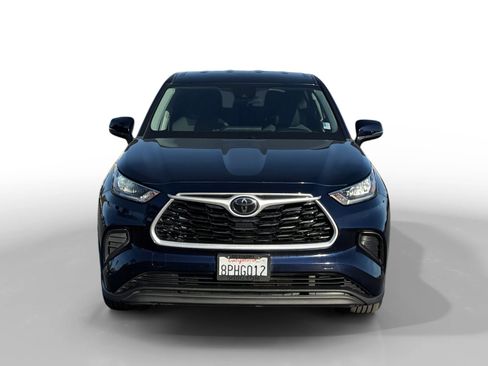 Used 2020 Toyota Highlander L image 8