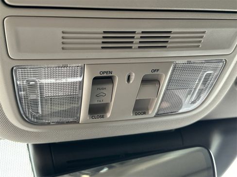 Used 2020 Honda Accord EX-L image 31