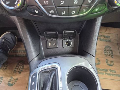 Used 2018 Chevrolet Cruze LT w/ Convenience Package FWD image 32