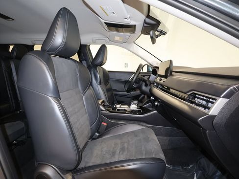Used 2025 Mitsubishi Outlander SE AWD/4WD image 28