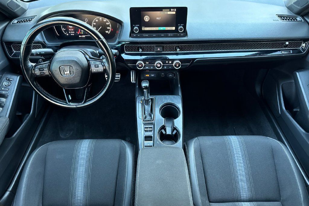 Used 2022 Honda Civic Sport image 12