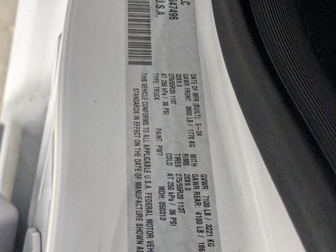 Used 2025 RAM 1500 Laramie AWD/4WD image 27