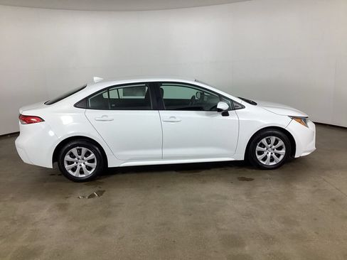 Used 2024 Toyota Corolla LE FWD image 7