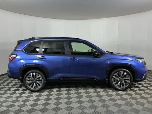 New 2025 Subaru Forester Touring image 8