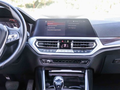 Used 2020 BMW 330i Sedan w/ Convenience Package RWD image 16
