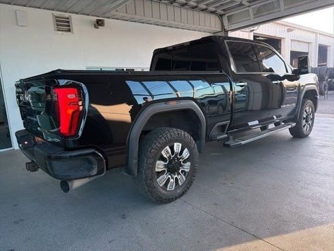 Used 2024 GMC Sierra 2500 Denali w/ Denali Reserve Package image 12
