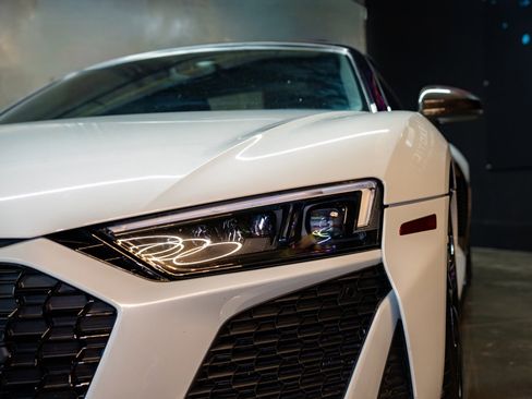 Used 2021 Audi R8 V10 performance image 18