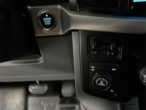 Used 2022 Ford F150 XLT w/ Equipment Group 302A High image 16