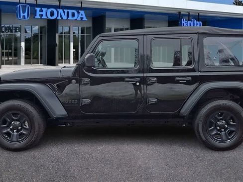 Used 2023 Jeep Wrangler Sport image 5