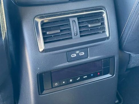 Certified 2024 MAZDA CX-90 3.3 Turbo w/ Premium Package image 9