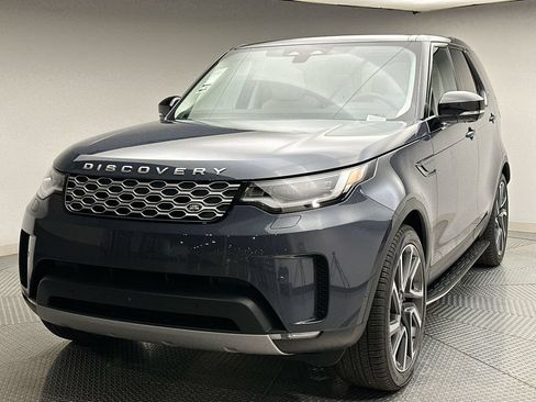 Certified 2025 Land Rover Discovery S AWD/4WD image 1