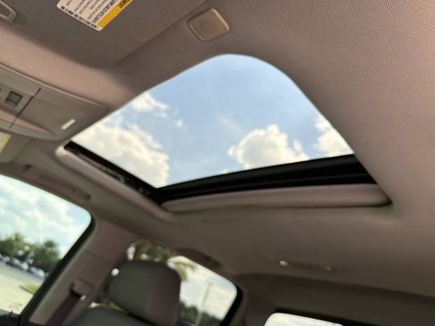 Used 2018 Chevrolet Silverado 1500 LTZ Z71 w/ Centennial Edition image 33