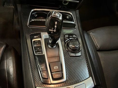 Used 2013 BMW 750Li image 19