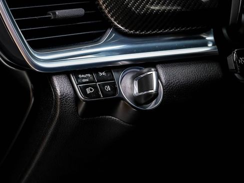 Used 2017 Porsche Panamera 4 image 25