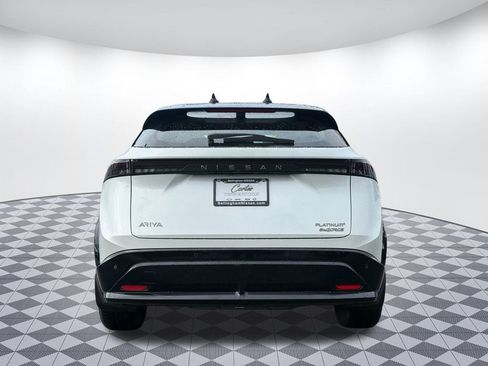 Used 2023 Nissan Ariya image 6