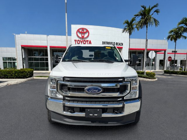 Used 2022 Ford F550 4x4 Crew Cab Super Duty w/ Power Equipment Group image 2
