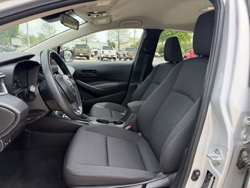Used 2024 Toyota Corolla LE image 23