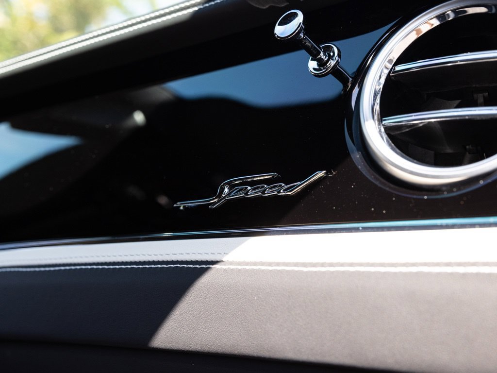 Used 2025 Bentley Flying Spur Plug-In Hybrid AWD/4WD image 75