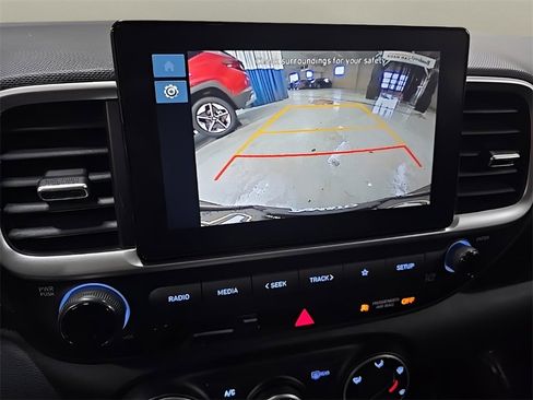 New 2026 Hyundai Venue SE image 25
