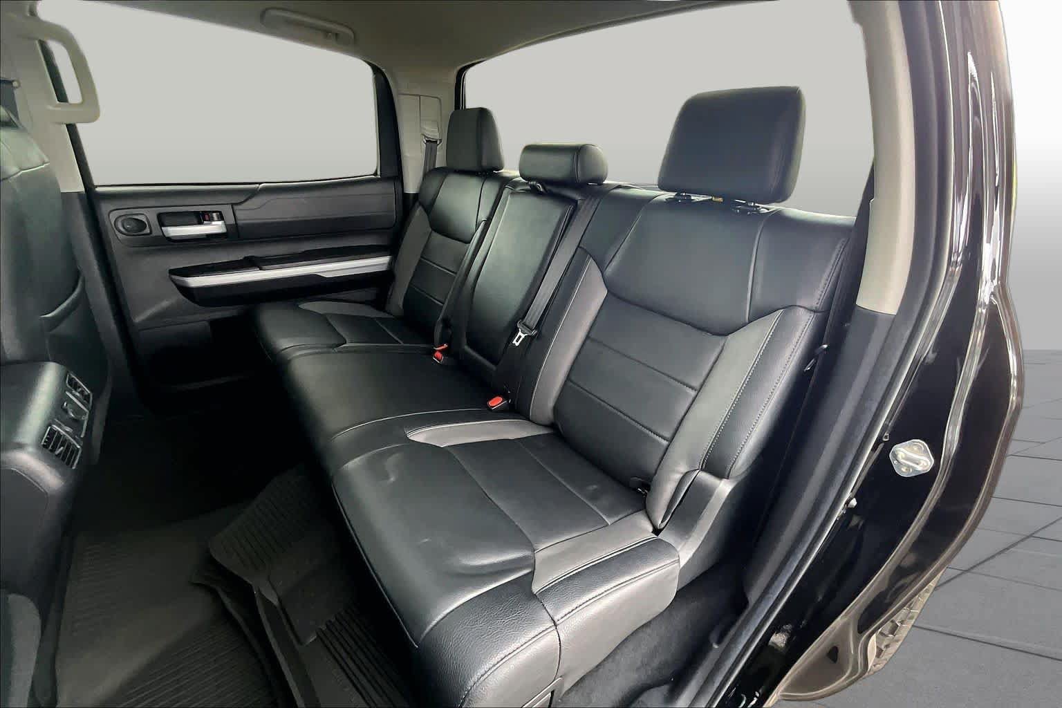 Used 2021 Toyota Tundra Limited w/ Limited Premium Package AWD/4WD image 20