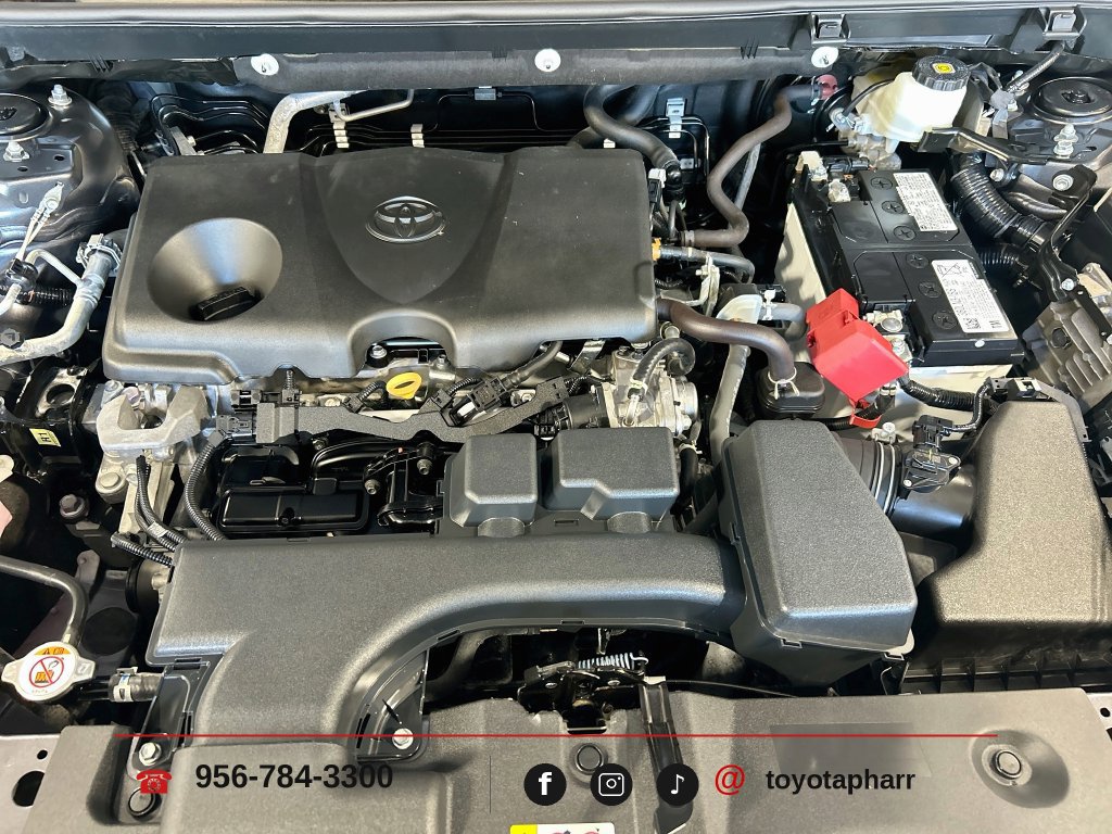 Used 2024 Toyota RAV4 XLE AWD/4WD image 27