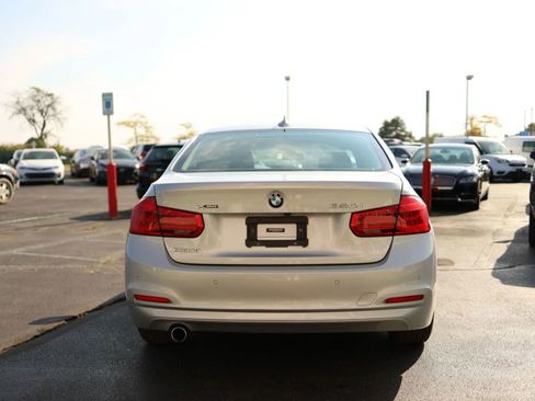Used 2018 BMW 320i xDrive 320i xDrive Sedan 4D w/ Convenience Package image 6