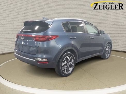 Used 2021 Kia Sportage EX AWD/4WD image 5
