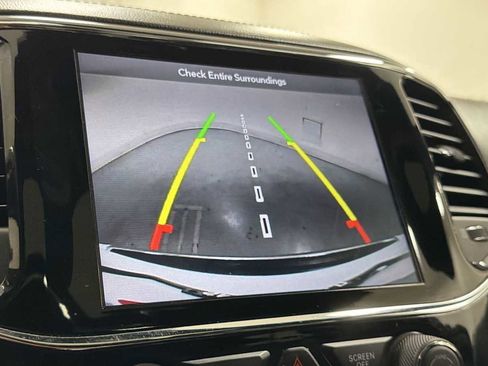 Used 2019 Jeep Grand Cherokee Overland image 19