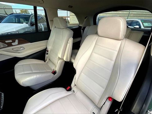 New 2026 Mercedes-Benz GLS 450 4MATIC image 10