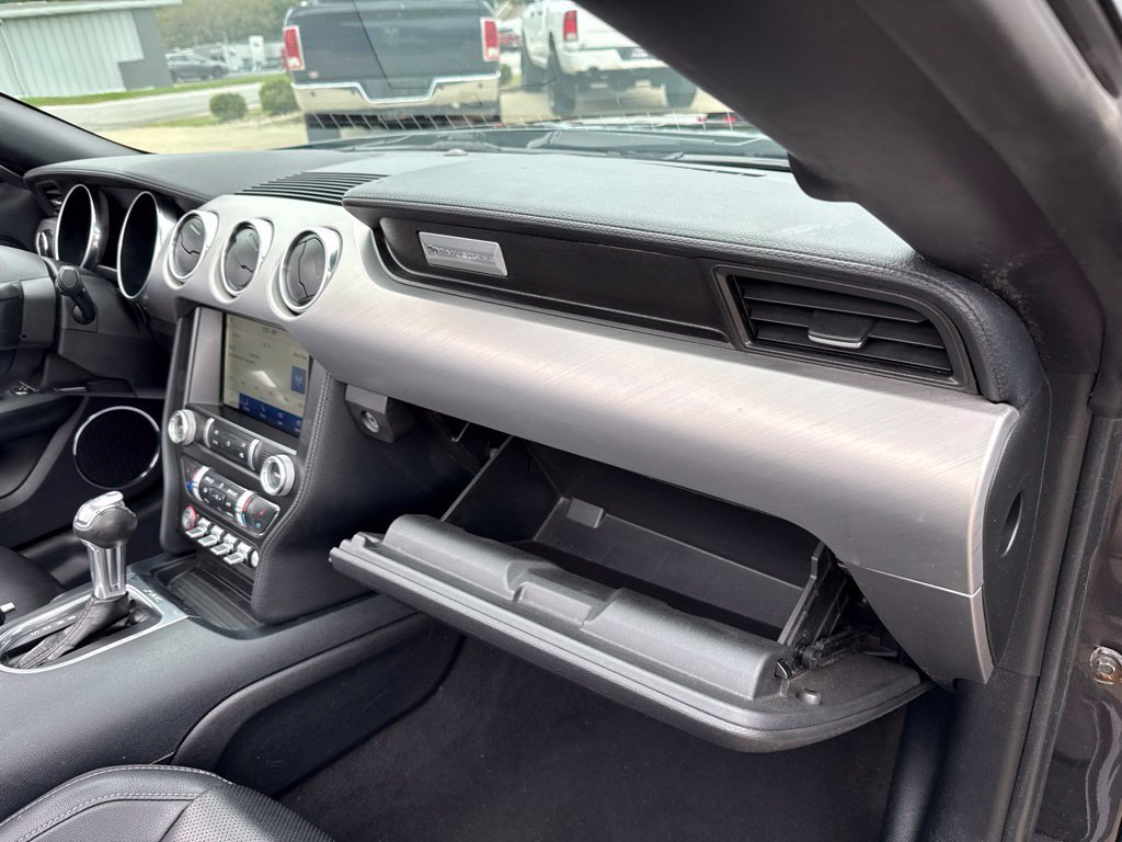 Used 2022 Ford Mustang Premium RWD image 48