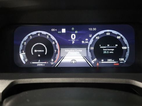 Used 2025 Toyota Tacoma TRD Off-Road image 13