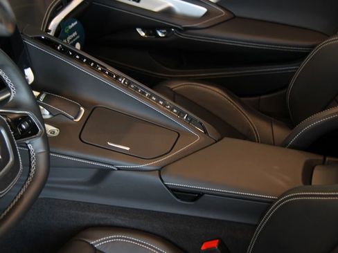 Certified 2024 Chevrolet Corvette Stingray Premium Cpe w/ 3LT image 18