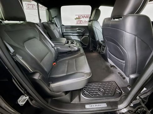 Used 2020 RAM 1500 Laramie AWD/4WD image 27