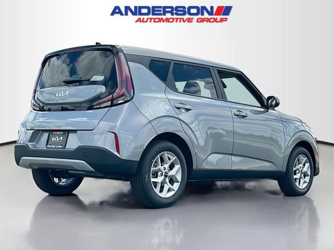New 2025 Kia Soul S image 2